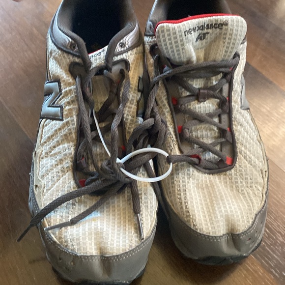 New Balance‎ ABZORE Outdoor Hiking Shoes Men's 11 White Gray MT608TR All Terrain - Picture 2 of 11